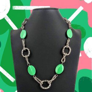 Silver Metallic Wire Mesh Figure 8 w/Plastic Accents Statement Necklace